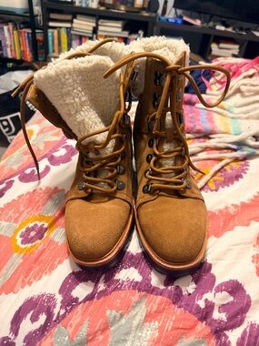 Marc Fisher LTD Izzie Tan Suede Sherpa Hiker Boots - Women's Size 9 Combat Style